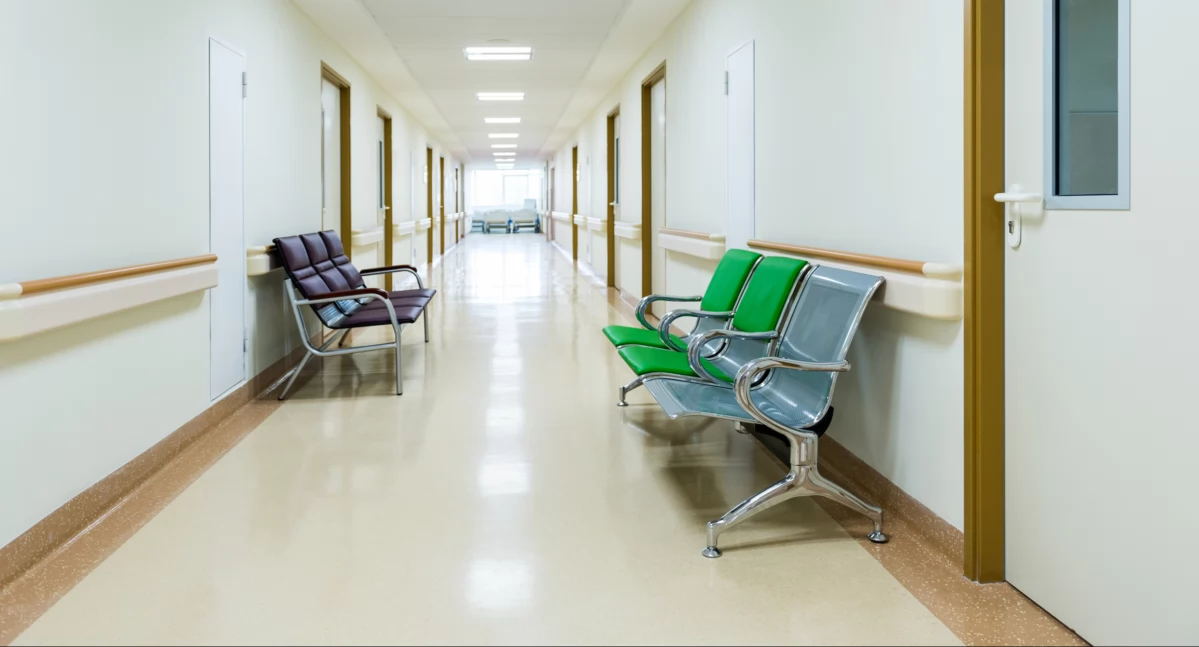 Szpitale, instytuty, szpitale psychiatryczne nielegalnie przeszukują pacjentów zgłaszających placówek - zdjęcie, fotografia