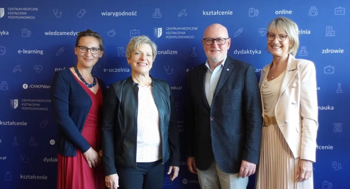 Od lewej: dr hab. n. o zdr. Barbara Baranowska, prof. CMKP, prof. Denise Cote-Arsenault, prof. dr hab. n. med. Ryszard Gellert, dr hab. n. o zdr. Urszula Tataj-Puzyna, prof. CMKP