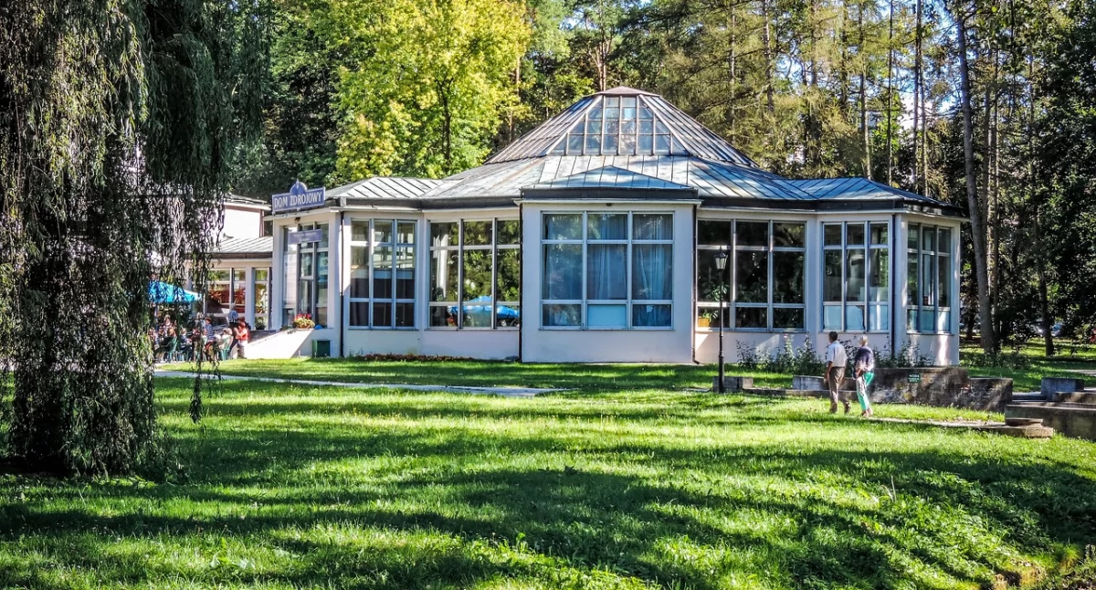 Uzdrowiska i sanatoria, uzdrowisk Dolnym Śląsku pracuje normalnie - zdjęcie, fotografia