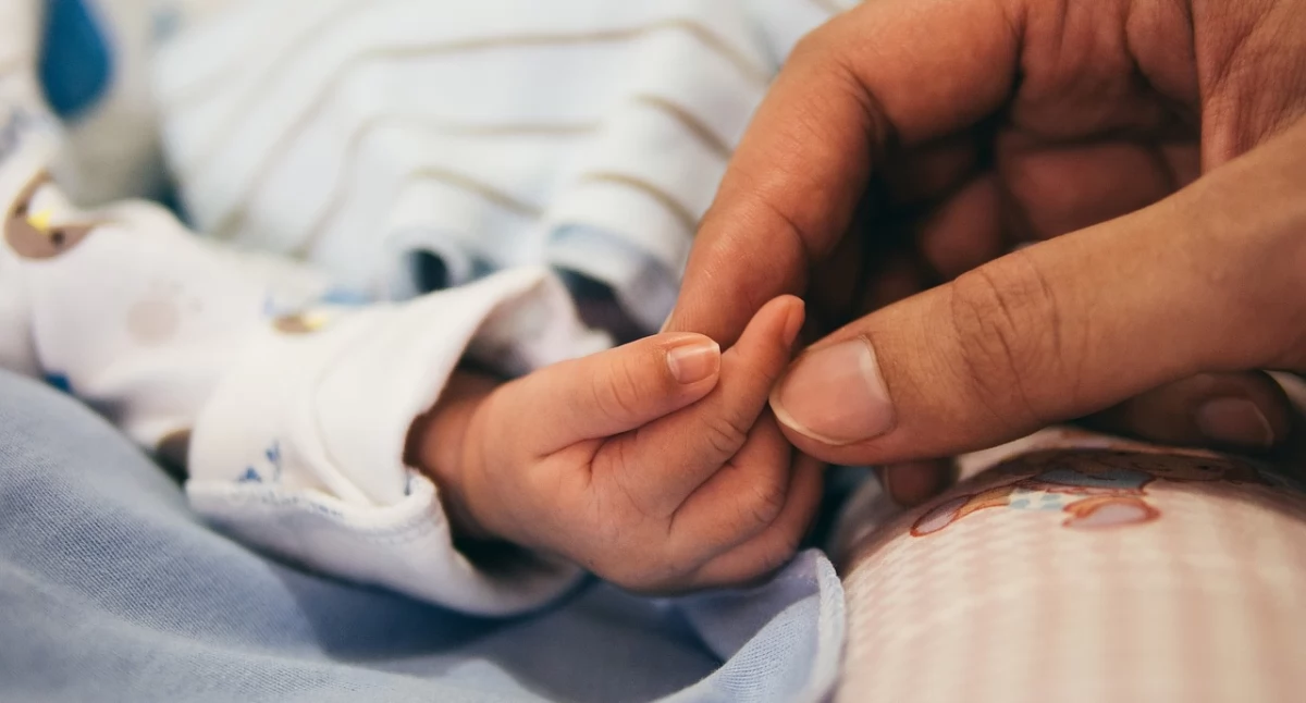 Badania kliniczne, Dzieci urodzone leczeniu niepłodności mają większe ryzyko wystąpienia serca - zdjęcie, fotografia