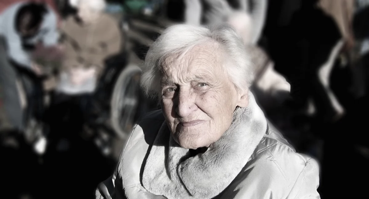 Zdrowe życie, przypomina Bezpłatne szczepienia przeciwko grypie seniorów - zdjęcie, fotografia