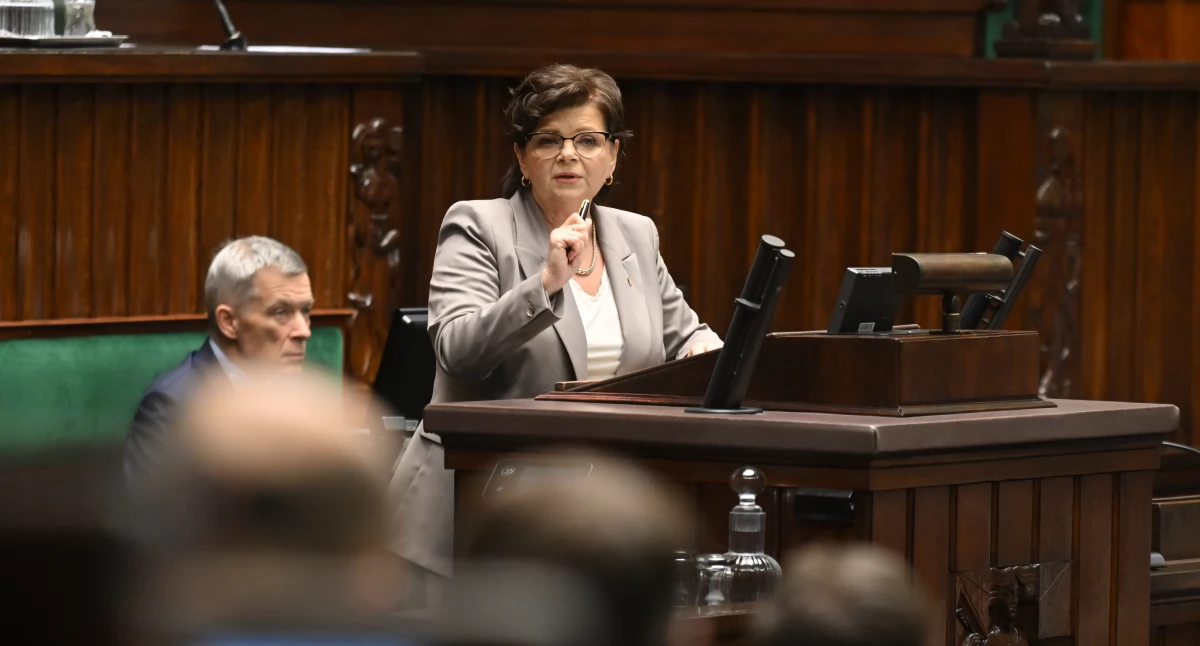 Ludzie, Izabela Leszczyna pozostaje stanowisku odrzucił wniosek wyrażenie wotum nieufności wobec Ministry - zdjęcie, fotografia
