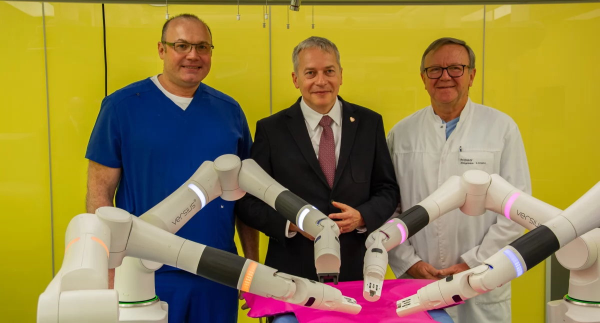 Szpitale, instytuty, Sosnowiecki szpital inwestuje nowoczesną robotykę Kupił system milionów złotych - zdjęcie, fotografia