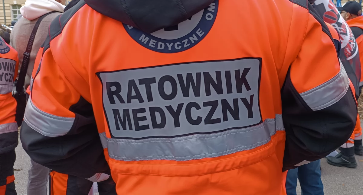 W rządzie, w parlamencie , Numer zostaje zasady dyspozytorniach minut przejęcie pacjenta szpitala Zmiany ratownictwie - zdjęcie, fotografia