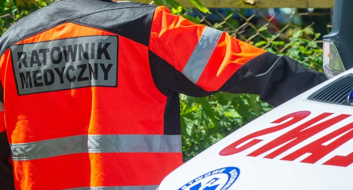 W Polsce, Ministrowie zdrowia spraw wewnętrznych zapowiedzieli konkretne działania zwiększyć bezpieczeństwo ratowników - zdjęcie, fotografia