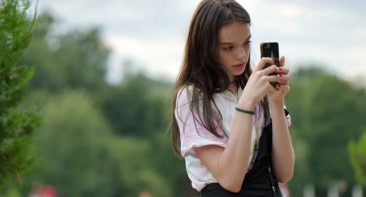 Zdrowie psychiczne, Twoje dziecko TikToka Ogląda pornografię Możesz nawet wiedzieć - zdjęcie, fotografia