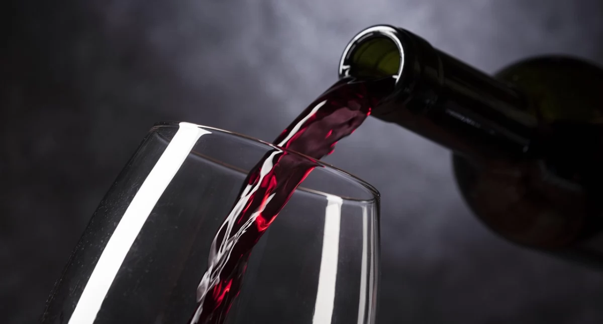Legislacja, Resort zdrowia walczy promocją alkoholu projekt ustawy wychowaniu trzeźwości - zdjęcie, fotografia