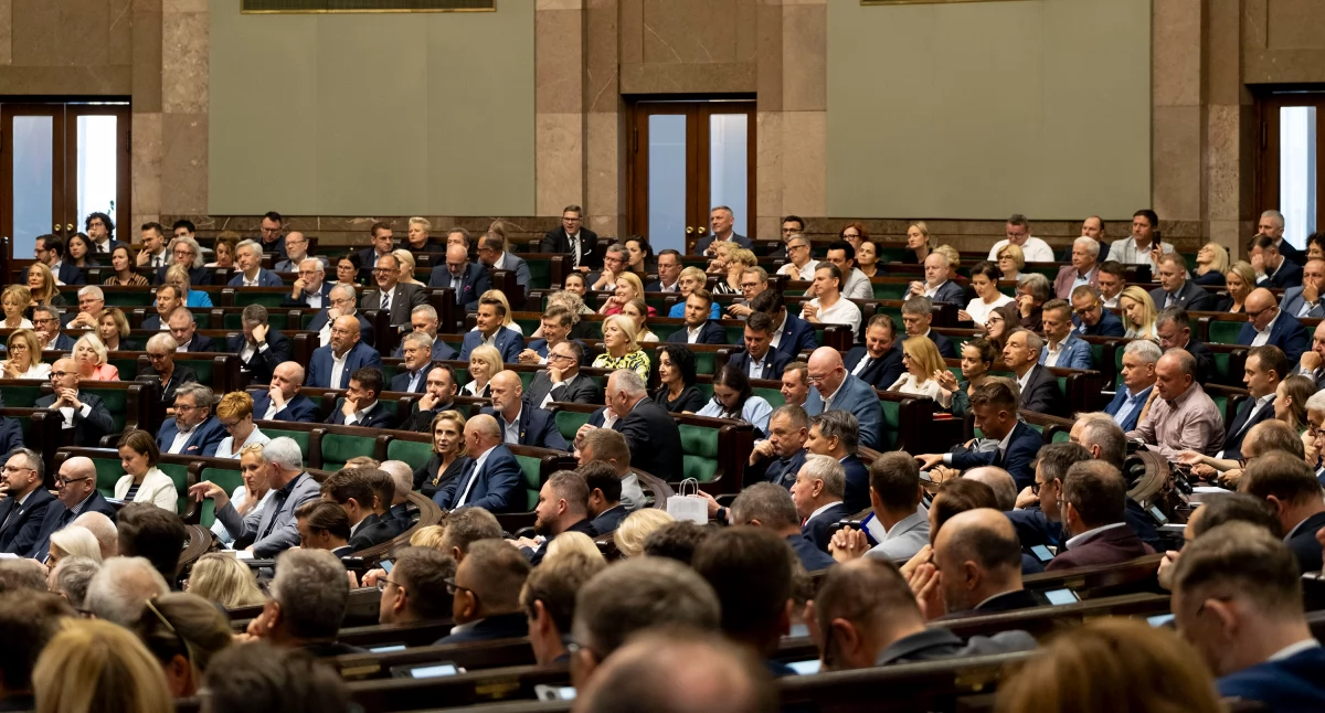 Legislacja, Nowelizacja ustawy ratownictwie medycznym wróci sejmowej komisji - zdjęcie, fotografia