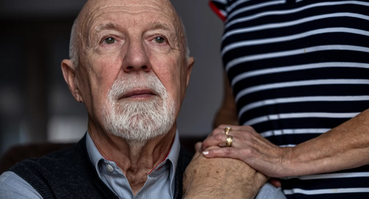 Dobre praktyki, nową infolinię osób chorujących alzheimera bliskich - zdjęcie, fotografia