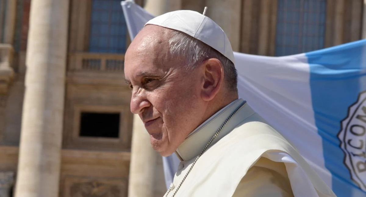 Ludzie, Papież Franciszek żyje Choroby które odebrały życie letniemu Świętemu analiza medyczna - zdjęcie, fotografia