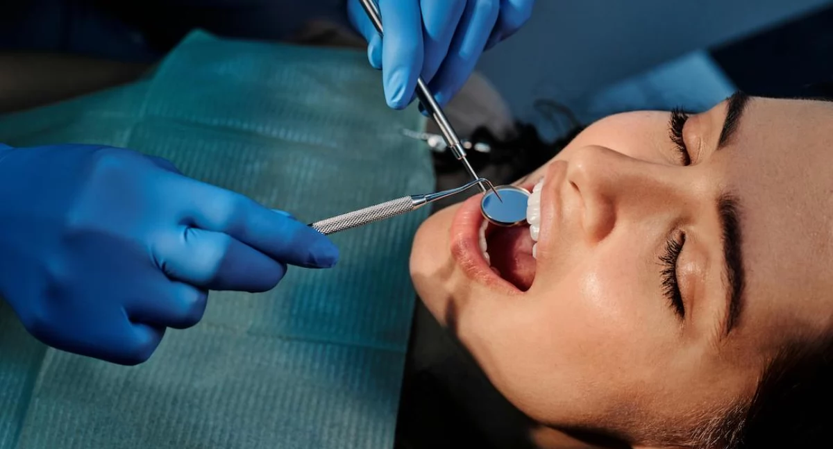 Raporty, analizy, rankingi, Raport RESEARCH Coraz mniej Polaków chodzi dentysty odstraszają nawet przeglądu - zdjęcie, fotografia