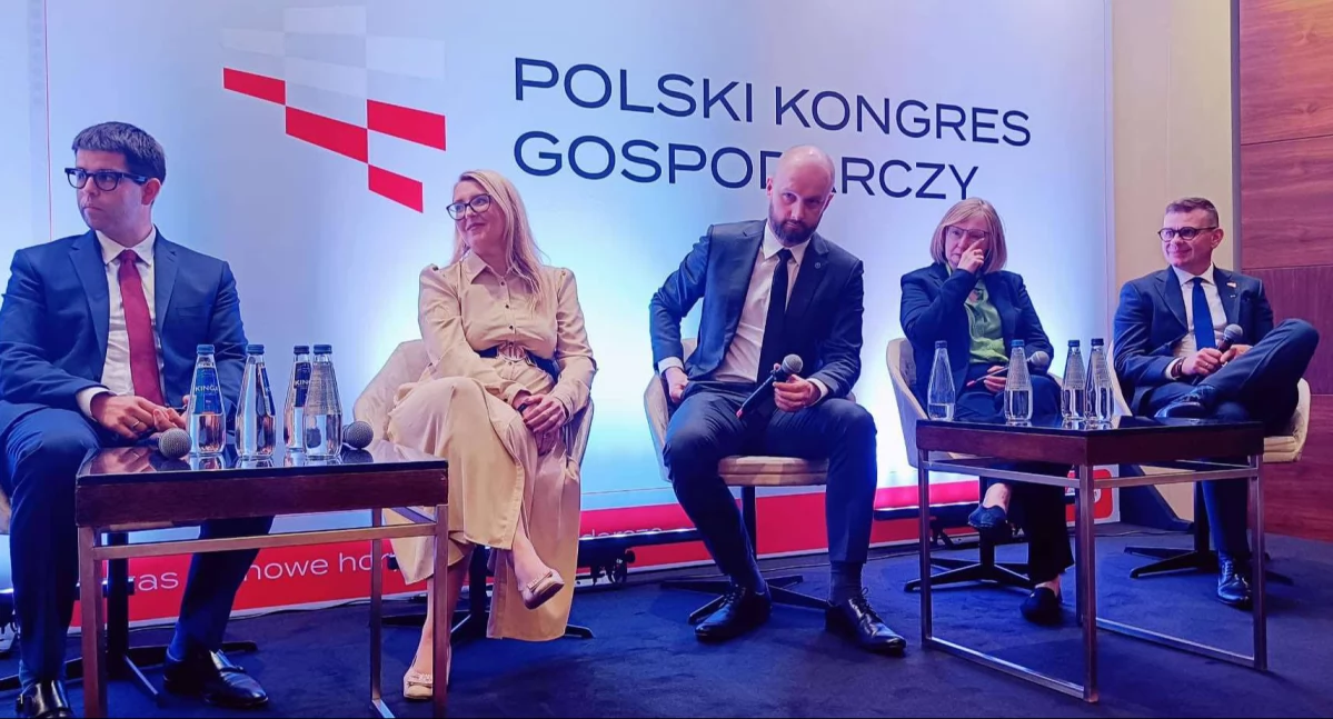 Apteki, farmacja, Prezes Polskim Kongresie Gospodarczym Farmaceuta zarządza zdrowiem pacjenta - zdjęcie, fotografia