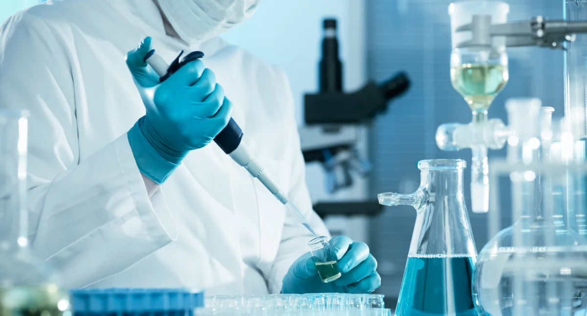 Inwestycje, Celowana terapia nowotworowa zamiast chemioterapii Wrocławscy badacze pracują przełomem - zdjęcie, fotografia