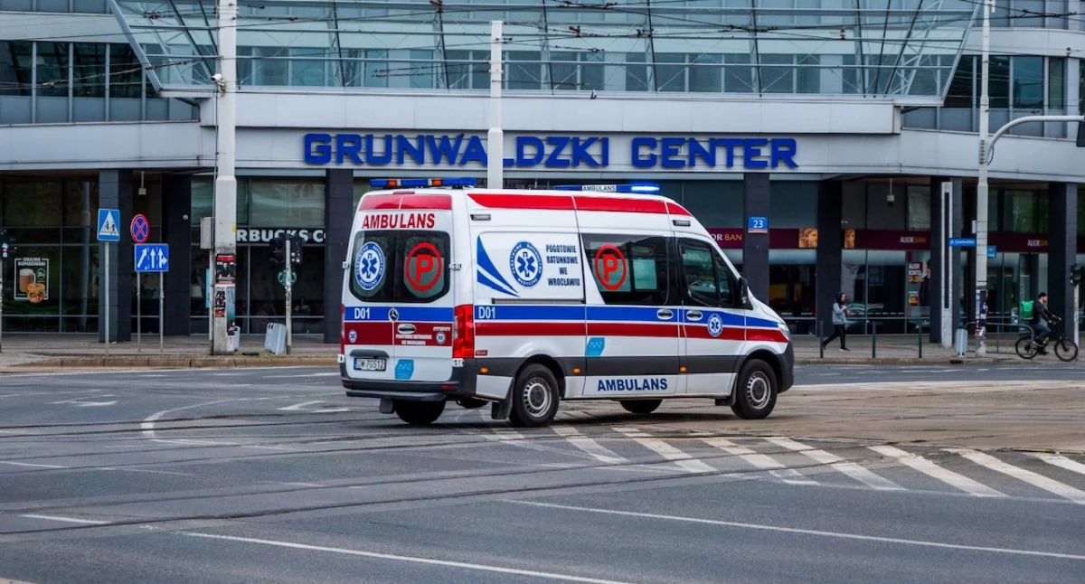 Zawody medyczne, Ratownicy Medyczni mają Kodeks Etyki Zawodowej - zdjęcie, fotografia