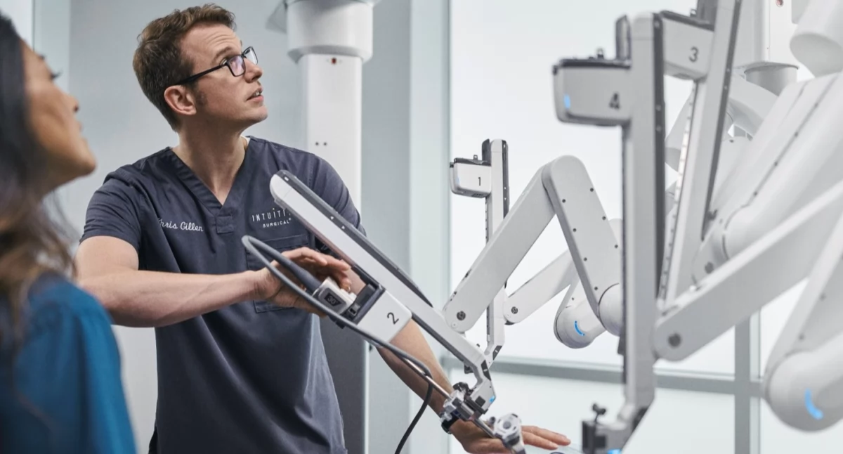 Nowe technologie medyczne, Synektik komentuje sytuację rynku robotyki chirurgicznej informacji chińskiej konkurencji - zdjęcie, fotografia