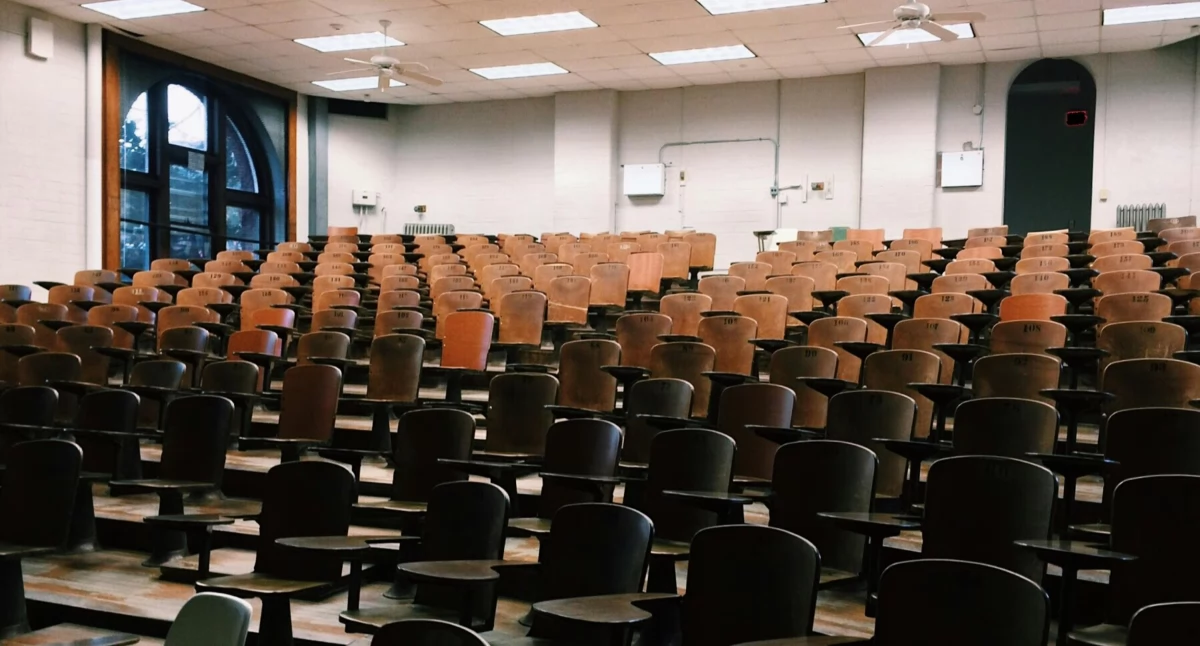 Uczelnie, edukacja, Rosnąca popularność studiów psychologicznych Polsce jakość kształcenia nadąża popytem [RAPORT] - zdjęcie, fotografia