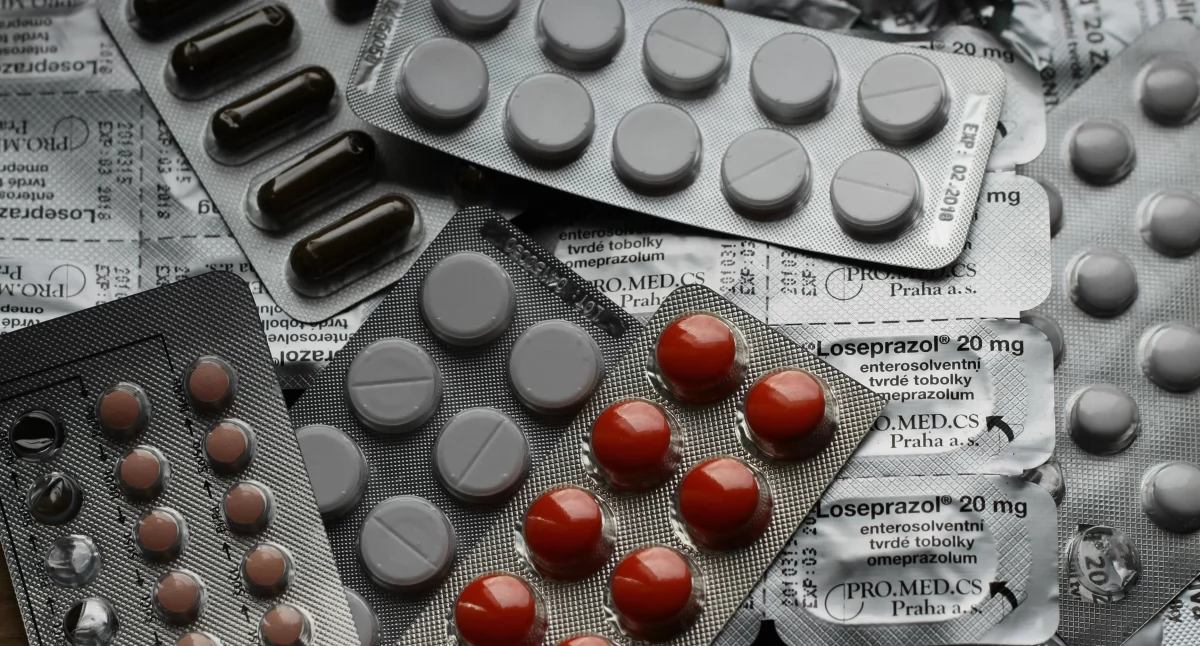 Na świecie, AstraZeneca inwestuje dolarów Powstanie największa fabryka leków świecie - zdjęcie, fotografia