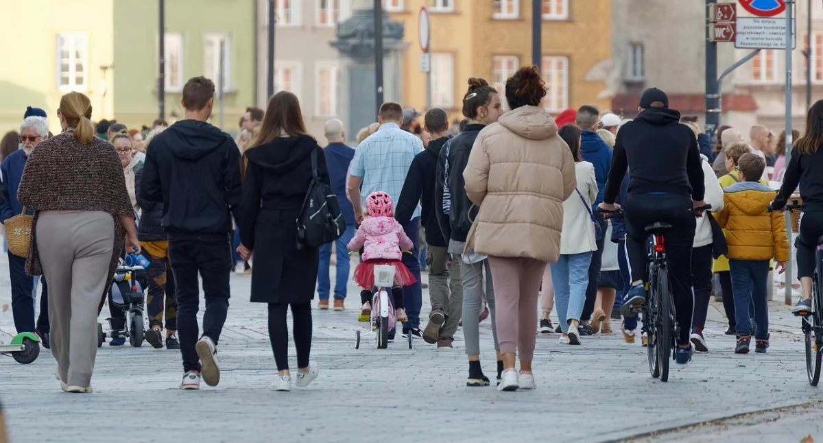 Raporty, analizy, rankingi, Dłuższe życie niższa emerytura publikuje wykorzystuje - zdjęcie, fotografia