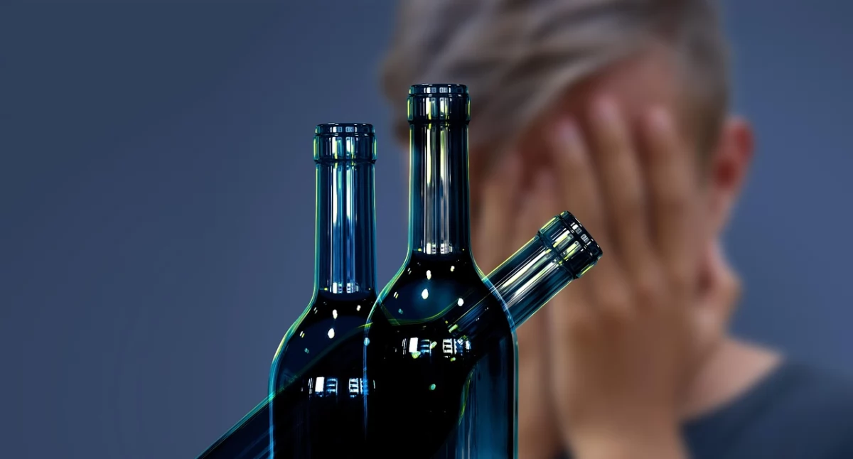 Raporty, analizy, rankingi, Polacy masowo biorą powodu alkoholu najczęściej dotyczy problem - zdjęcie, fotografia