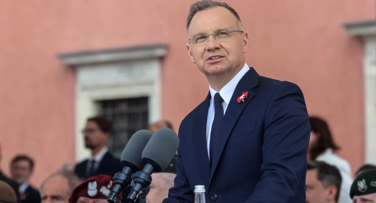 W rządzie, w parlamencie , Piotr Gronek odmówił przyjęcia nominacji profesorskiej Andrzeja Medyk poznańskiej krytykuje prezydenta - zdjęcie, fotografia