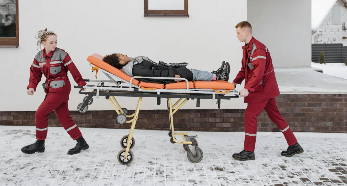Uczelnie, edukacja, Śląski Uniwersytet Medyczny uruchamia studia medycyny walki pierwsza inicjatywa Polsce - zdjęcie, fotografia