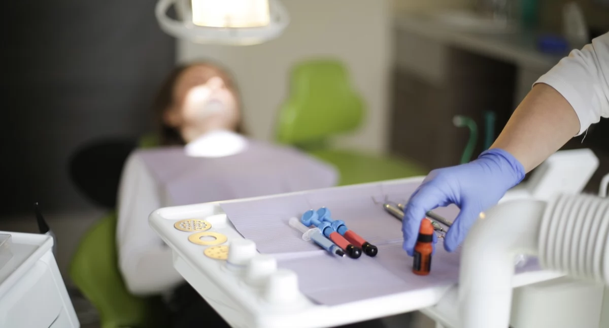 Firmy i instytucje, Ponad bezpłatnych szkoleń lekarzy dentystów Ruszyły zapisy - zdjęcie, fotografia