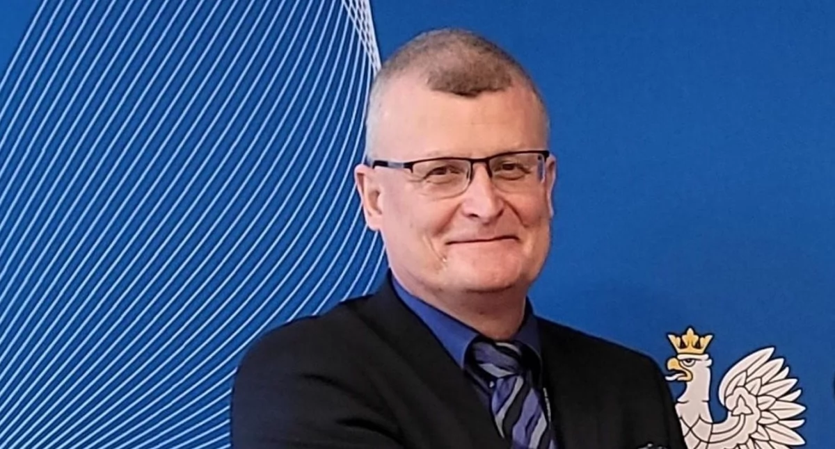 W rządzie, w parlamencie , Główny Inspektor Sanitarny Paweł Grzesiowski Senacie żadnych politycznych różnic podejściu zdrowia Polacy chcą szczepić - zdjęcie, fotografia