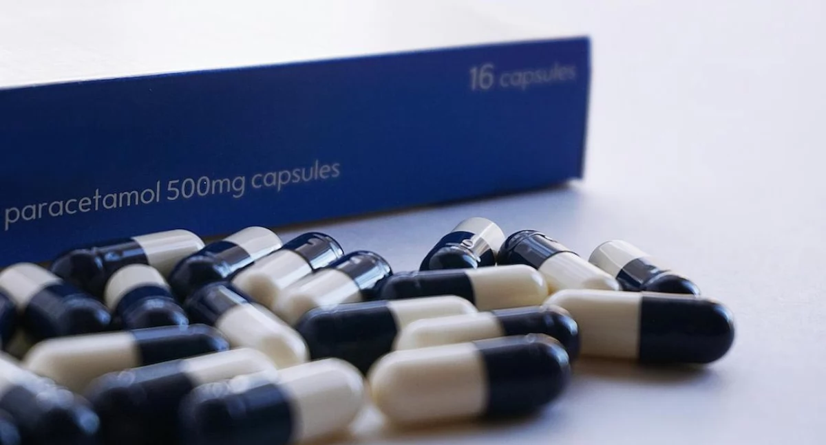 Zdrowe życie, Jarosław Woroń przedawkowanie paracetamolu dzieci prosta droga uszkodzenia wątroby - zdjęcie, fotografia