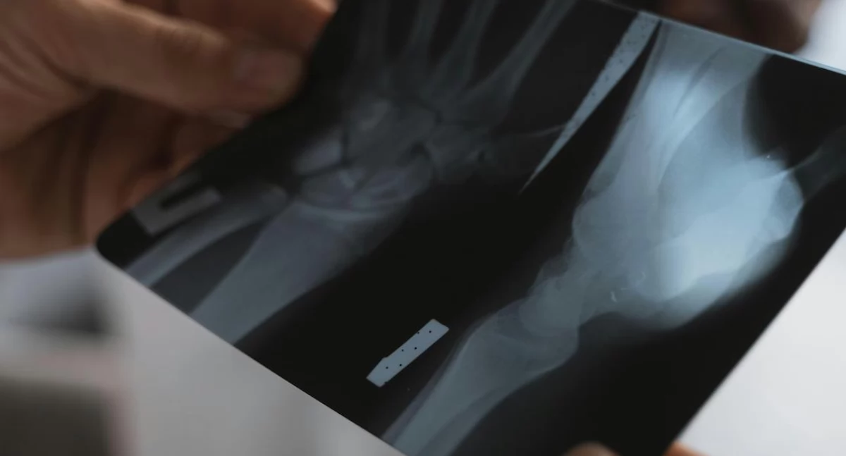 Firmy i instytucje, Polskiego Lekarskiego Towarzystwa Radiologicznego Stulecie które odmieniło polską medycynę - zdjęcie, fotografia