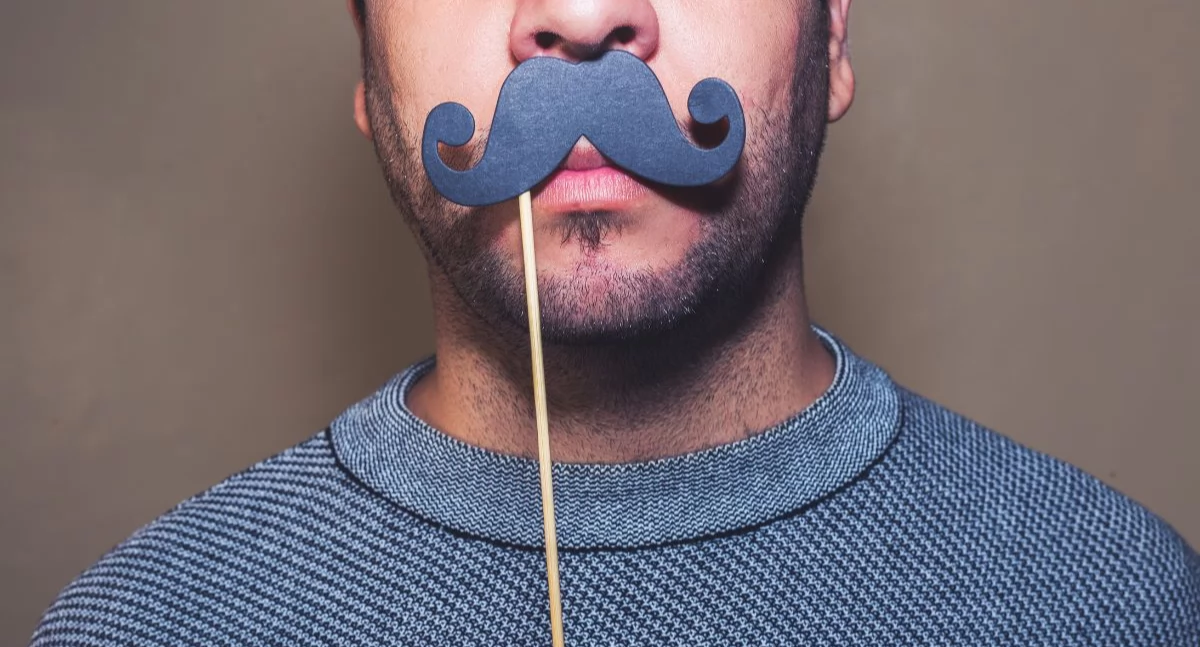 Dobre praktyki, Movember czyli miesiąc noszenia wąsów badań profilaktycznych mężczyzn - zdjęcie, fotografia
