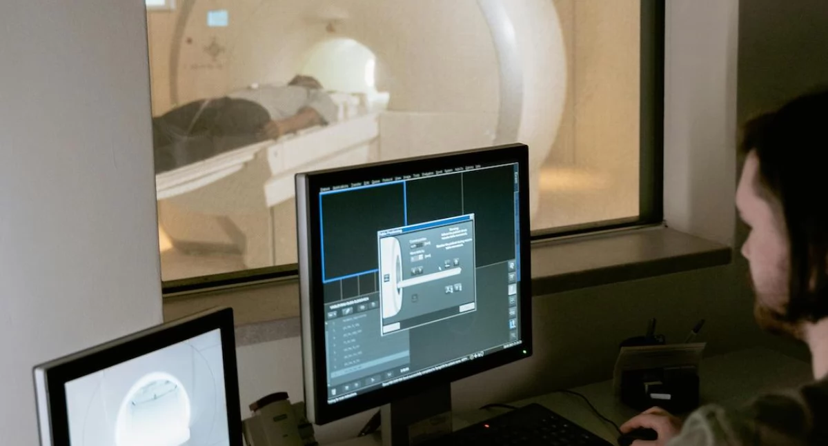 Badania kliniczne, Sztuczna inteligencja wykrywa trzustki skuteczniej radiolodzy - zdjęcie, fotografia