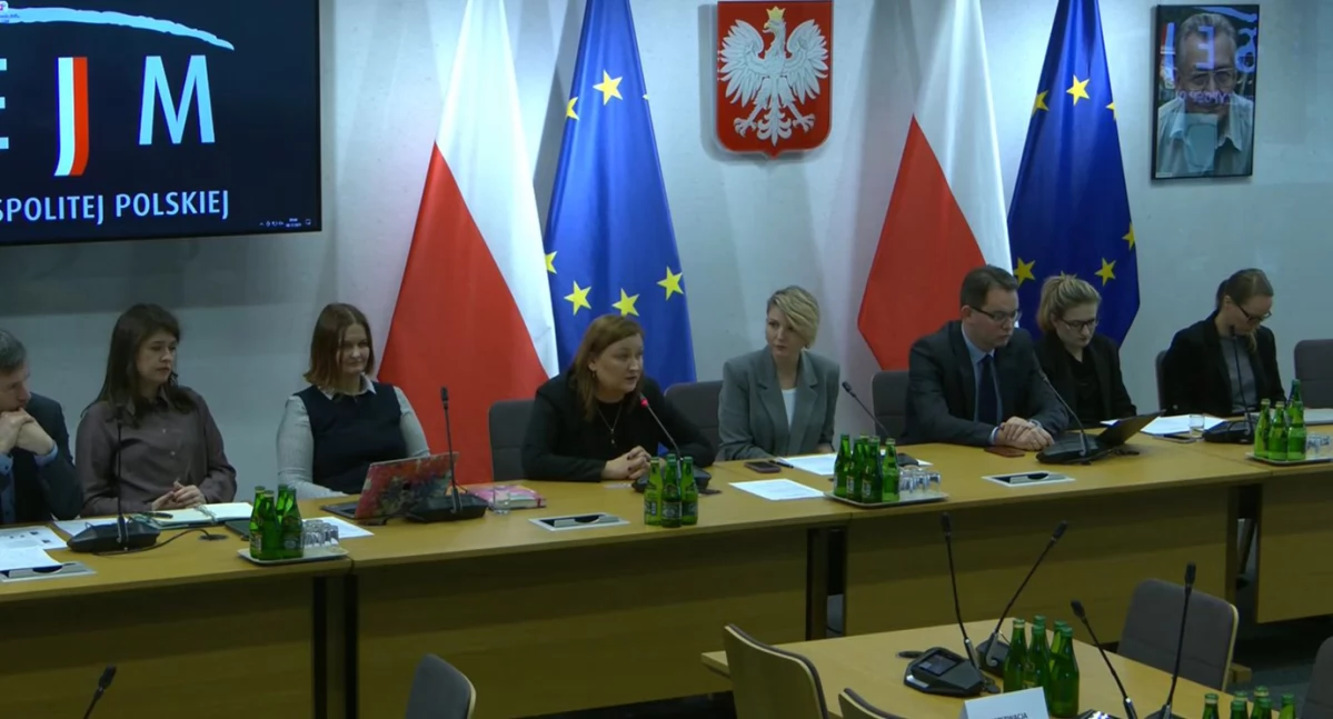 Konferencja Bezpieczeństwo osób małoletnich w cyberprzestrzeni. Jakie standardy ochrony w środowisku mediów cyfrowych?