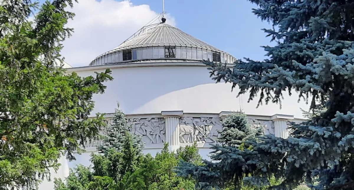 W rządzie, w parlamencie , finansach zdrowia Funduszu Medycznego dyspozycji - zdjęcie, fotografia
