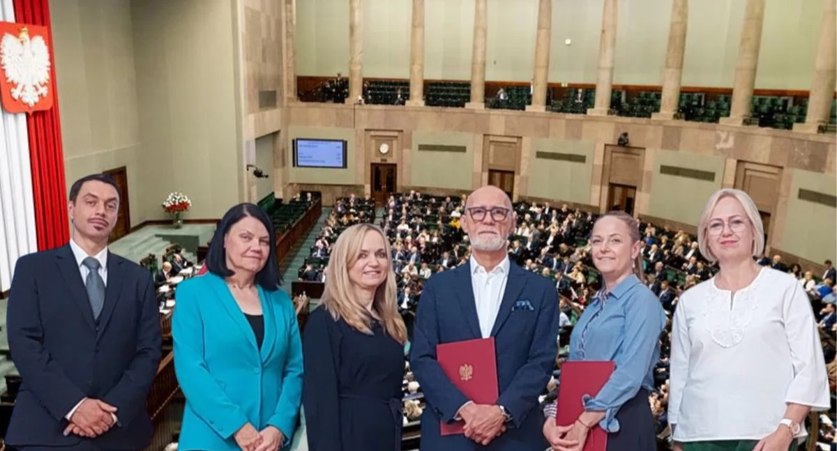Kierownctwo Ministerstwa Zdrowia ministrą Jolantą Sobierańską-Grendą. Foto. Gov.pl/Piotr Tracz Kancelaria Sejmu 