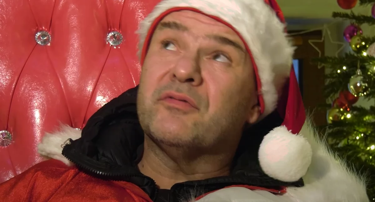 Na zdjęciu: Tomasz Karolak. Foto: Screen z kadru filmu Domu Aniołów Stróżów na YT