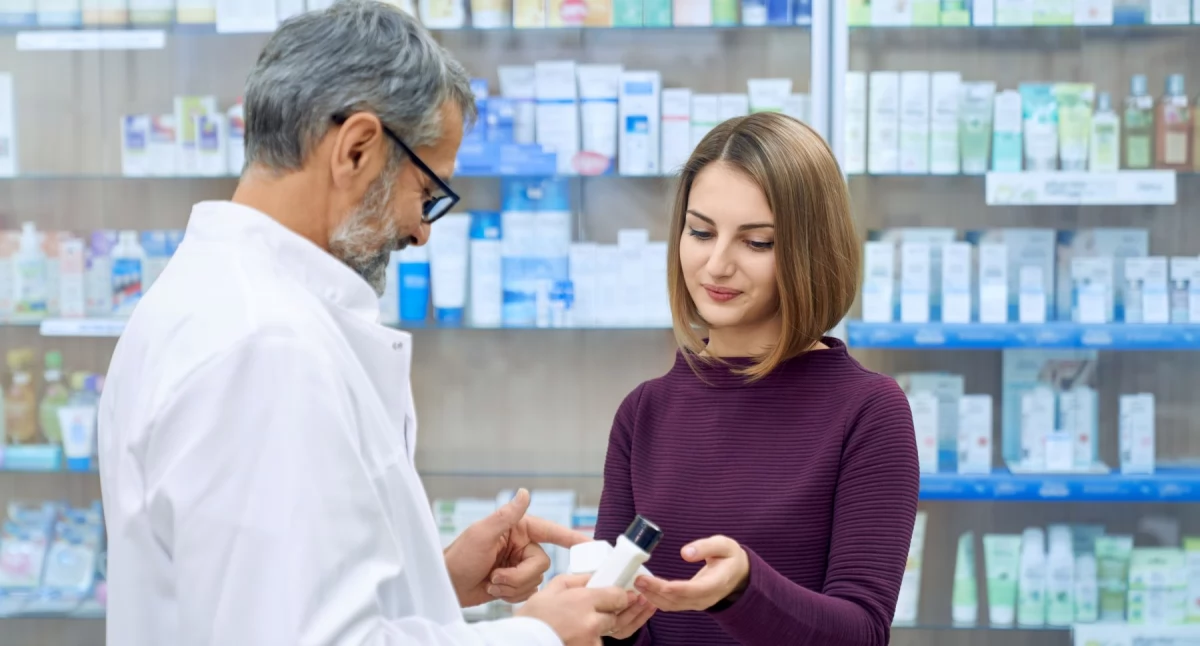 Apteki, farmacja, liczą godziny Farmaceuta gwarant bezpieczeństwa sytuacjach nagłych - zdjęcie, fotografia