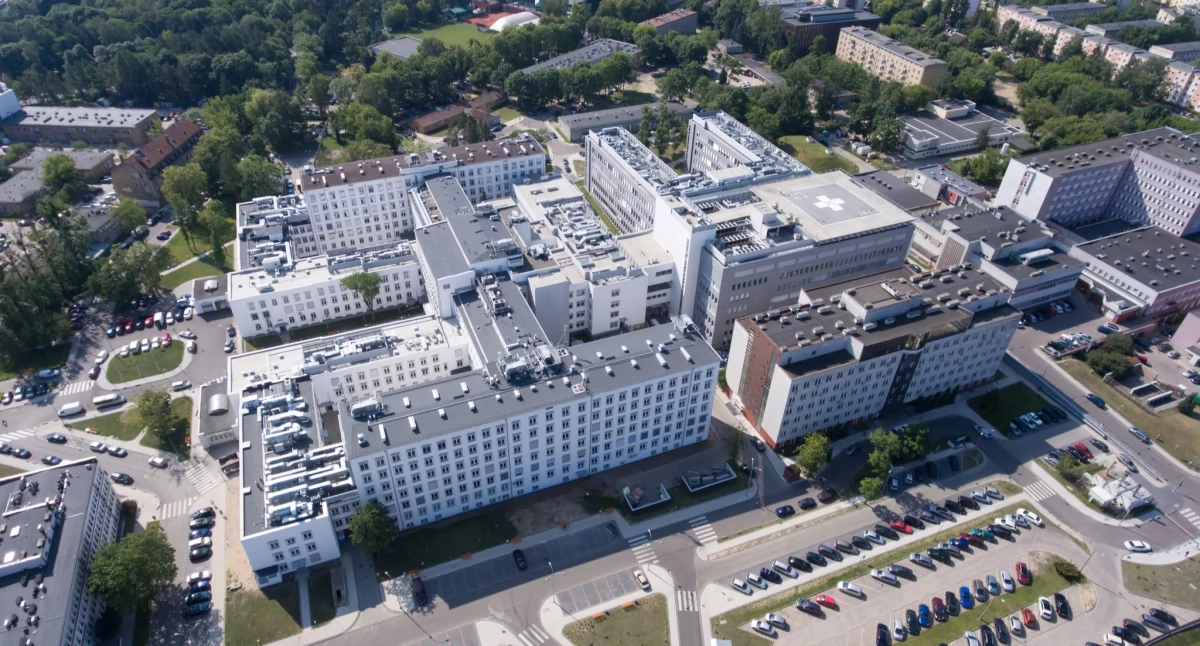 Do tej pory chorzy z północno-wschodniej Polski wymagający takiego leczenia musieli jeździć do Gdańskiego Uniwersytetu Medycznego lub do Narodowego Instytutu Kardiologii w Warszawie-Aninie. Foto. Uniwersytecki Szpital Kliniczny w Białymstoku 