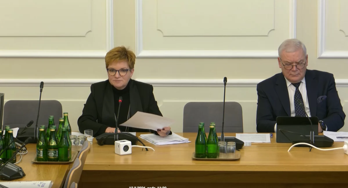 Na zdjęciu: Urszula Augustyn (KO), wiceprzewodnicząca Komisji ds. Petycji, i poseł KO, Stanisław Gorczyca, zastępca przewodniczącego Komisji. Foto: Małgorzata Hnat/PolitykaZdrowotna.com