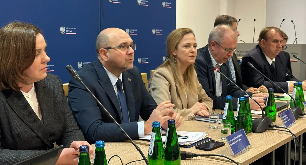 Spotkanie z Okręgowymi Izbami Lekarskimi i rektorami uczelni medycznych. Foto. MZ 