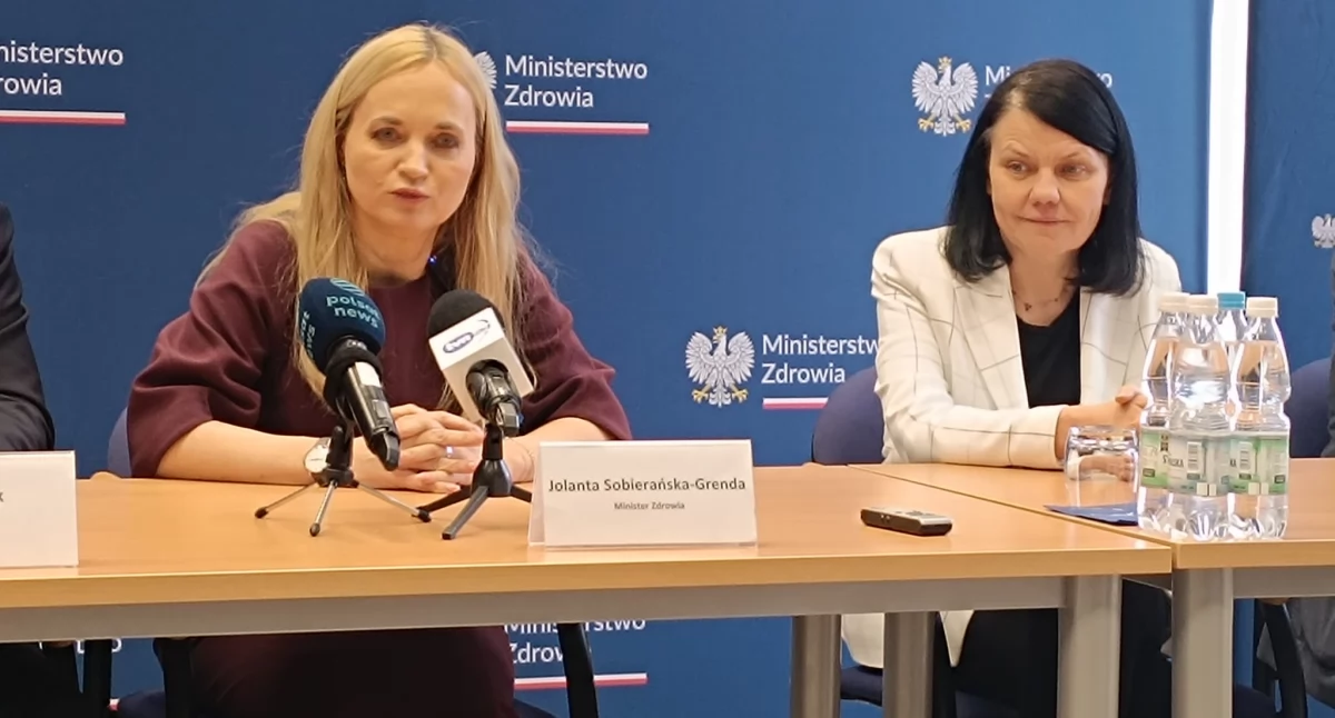 Na zdjęciu: minister zdrowia Jolanta Sobierańska-Grenda i wiceminister zdrowia Katarzyna Kacperczyk. Foto: Małgorzata Hnat/PolitykaZdrowotna.com