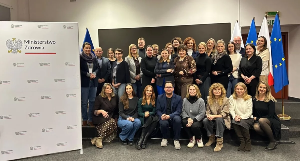 Uczestnicy warsztatów z komunikacji z osobami odpowiedzialnymi za ten obszar w jednostkach systemu ochrony zdrowia w MZ. Foto: FB MZ