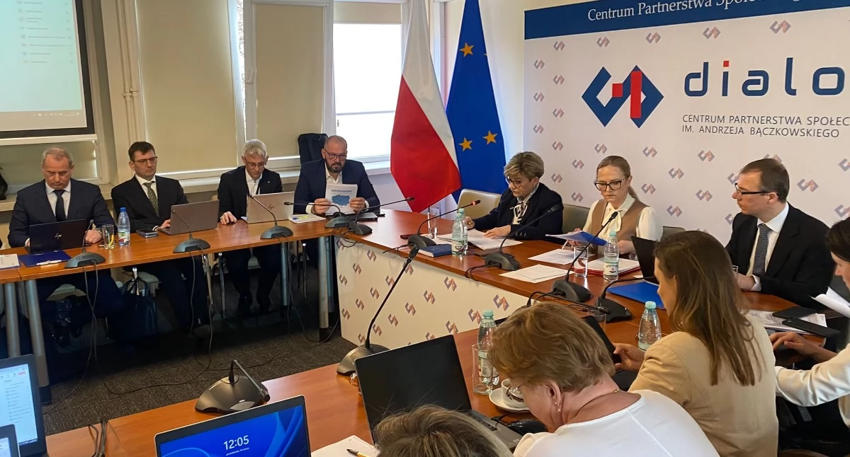 Kolejne posiedzenie trójstronnego zespołu 21 kwietnia. Foto. MZ