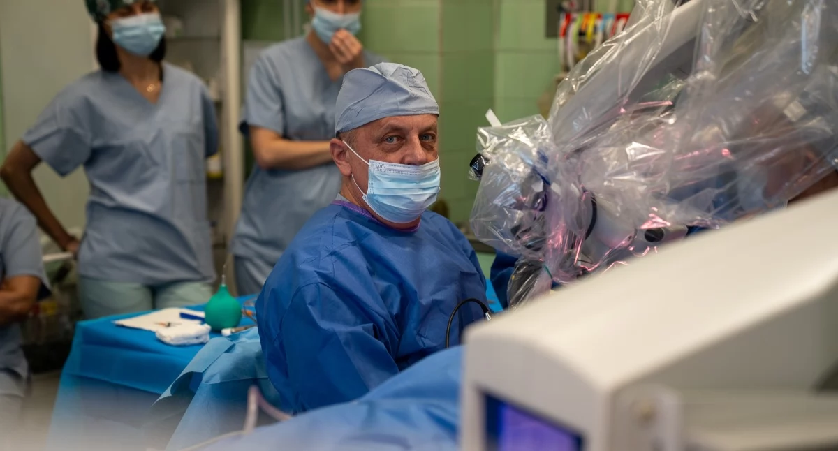 Operację wykonał dr n. med. Wojciech Domka. Foto. USK w Rzeszowie