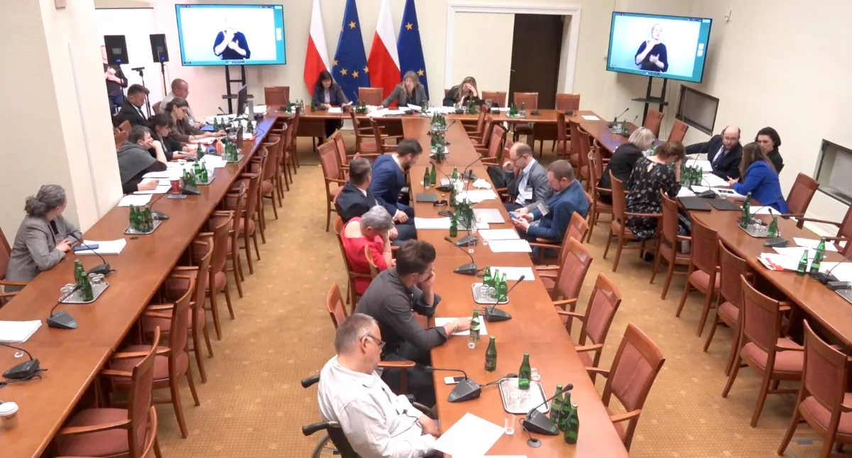 Podkomisja nadzwyczajna do rozpatrzenia: przedstawionego przez Prezydenta Rzeczypospolitej Polskiej projektu ustawy o asystencji osobistej osób z niepełnosprawnościami. Fot: screan