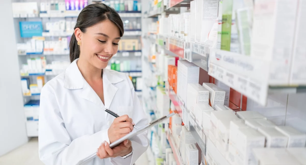 Farmaceuta bliżej pacjenta. Fot. Canva