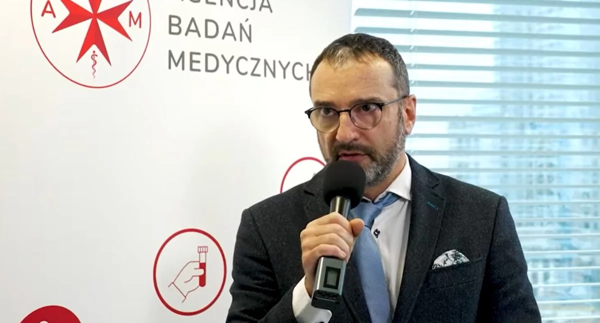 Prof. Marcin Czech. Foto. Screen YT