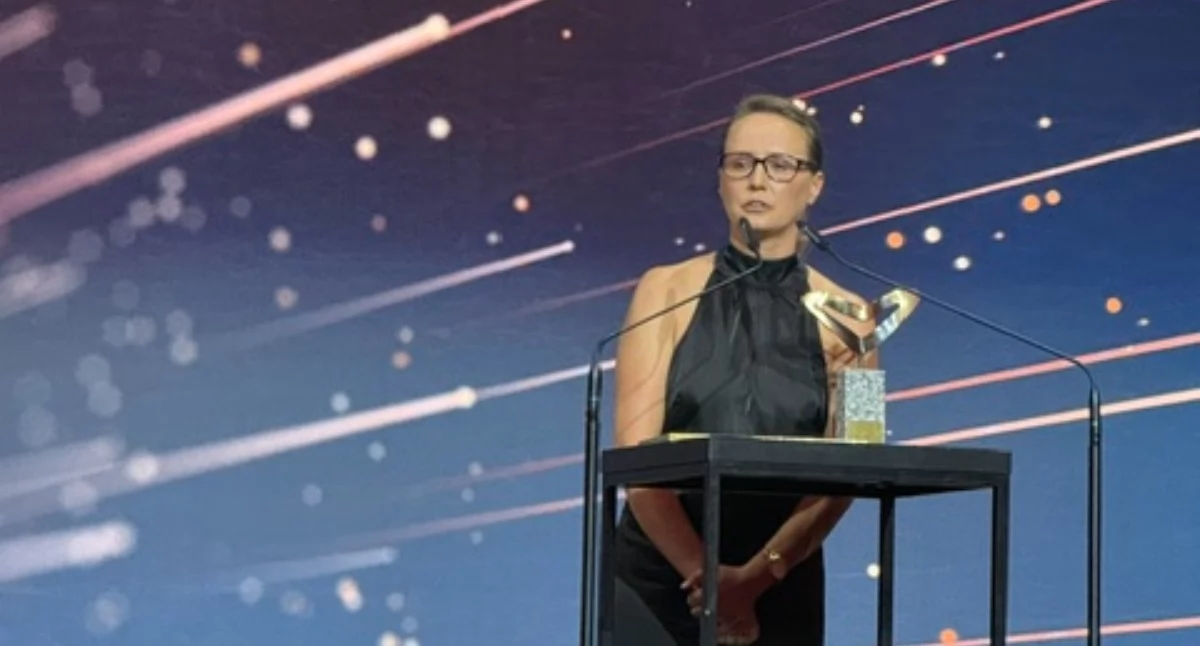 Ludzie, Halszka Witkowska nagrodą Polskiej Biznesu! Walka plagą samobójstw Polsce doceniona przez biznes - zdjęcie, fotografia