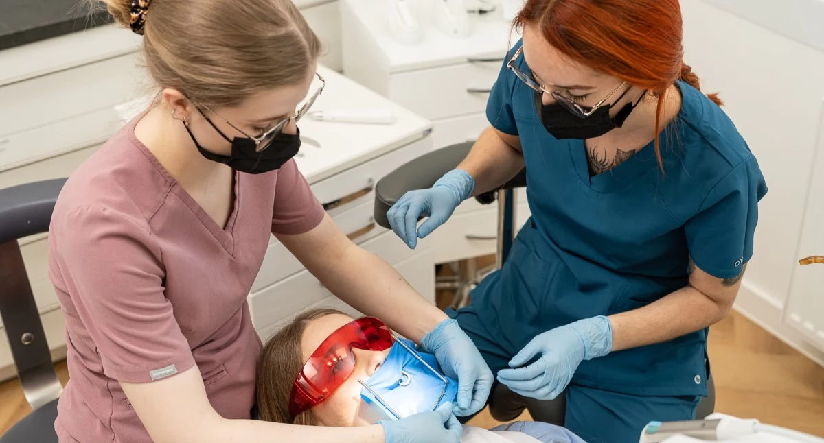 Leczenie, terapie, znaleźć dobrego dentystę Wrocławiu - zdjęcie, fotografia