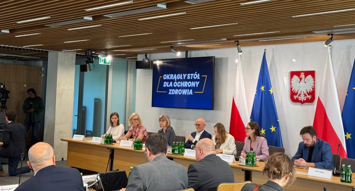 Na zdjęciu (od lewej): Joanna Frątczak-Kazana, Anna Kupiecka, Dorota Korycińska, Tomasz Maciejewski, Katarzyna Pełczyńska-Nałęcz, Wioleta Tomczak, Wojciech Wiśniewski, Maria Libura