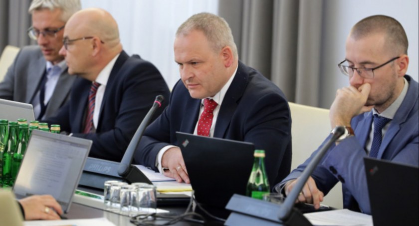 Źródło: Senat